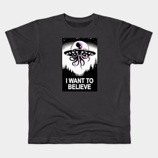 Octopus Alien UFO I Want to Believe Kids T-Shirt